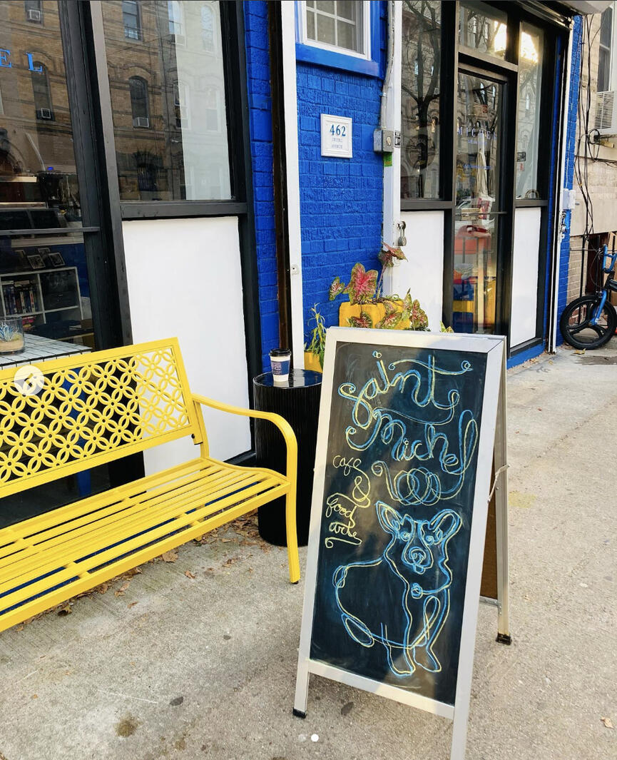 Saint Michel Corgi A-Frame